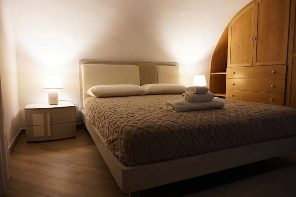 Ganze Wohnung, 5 minutes from the archaeological museum and historic center in Neapel, Neapel Provinz