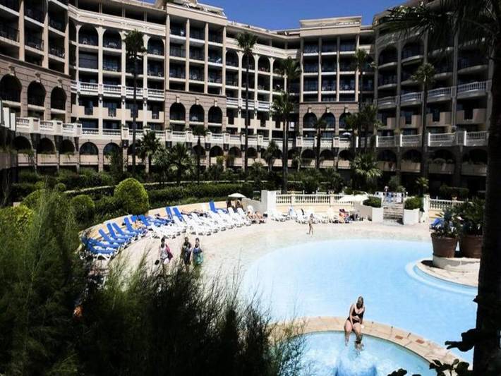 Gîte pour 6 personnes, avec piscine, adapté aux familles dans Cannes La Bocca - 2