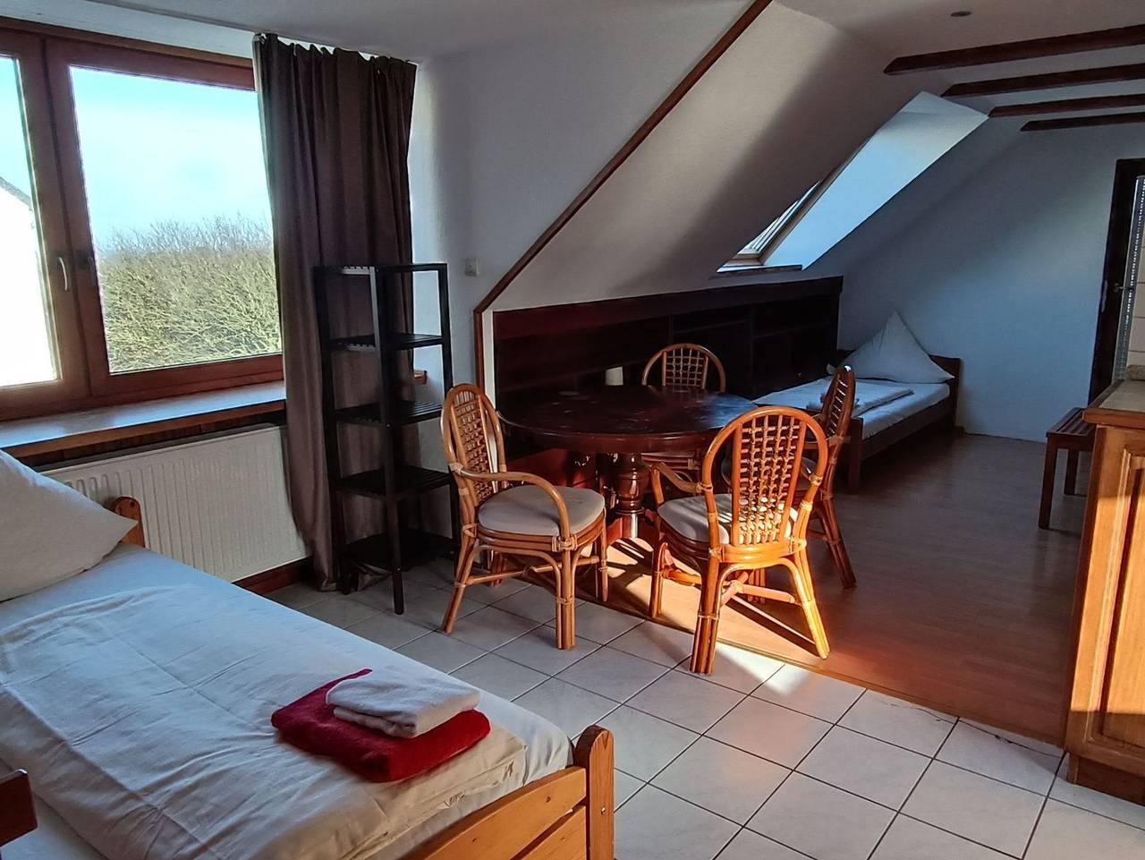 Ganze Ferienwohnung, Haus Hoog Stean - Apartment Dach zur Inselseite mit Balkon in Helgoland