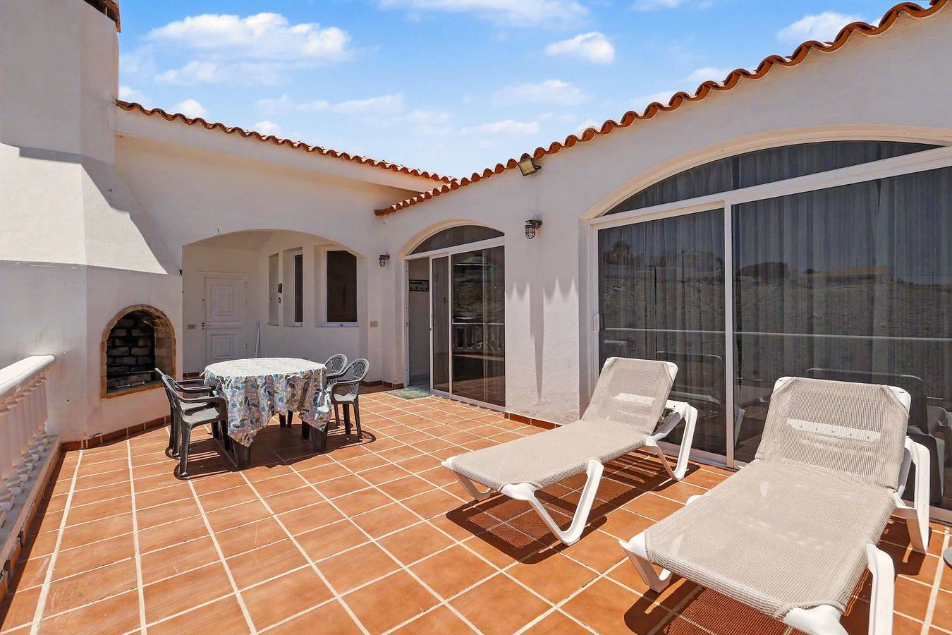 Appartement entier, Appartement de vacances « Villa Gabriela » avec vue sur la mer, terrasse privée et Wi-Fi in Tarajalejo, Tuineje