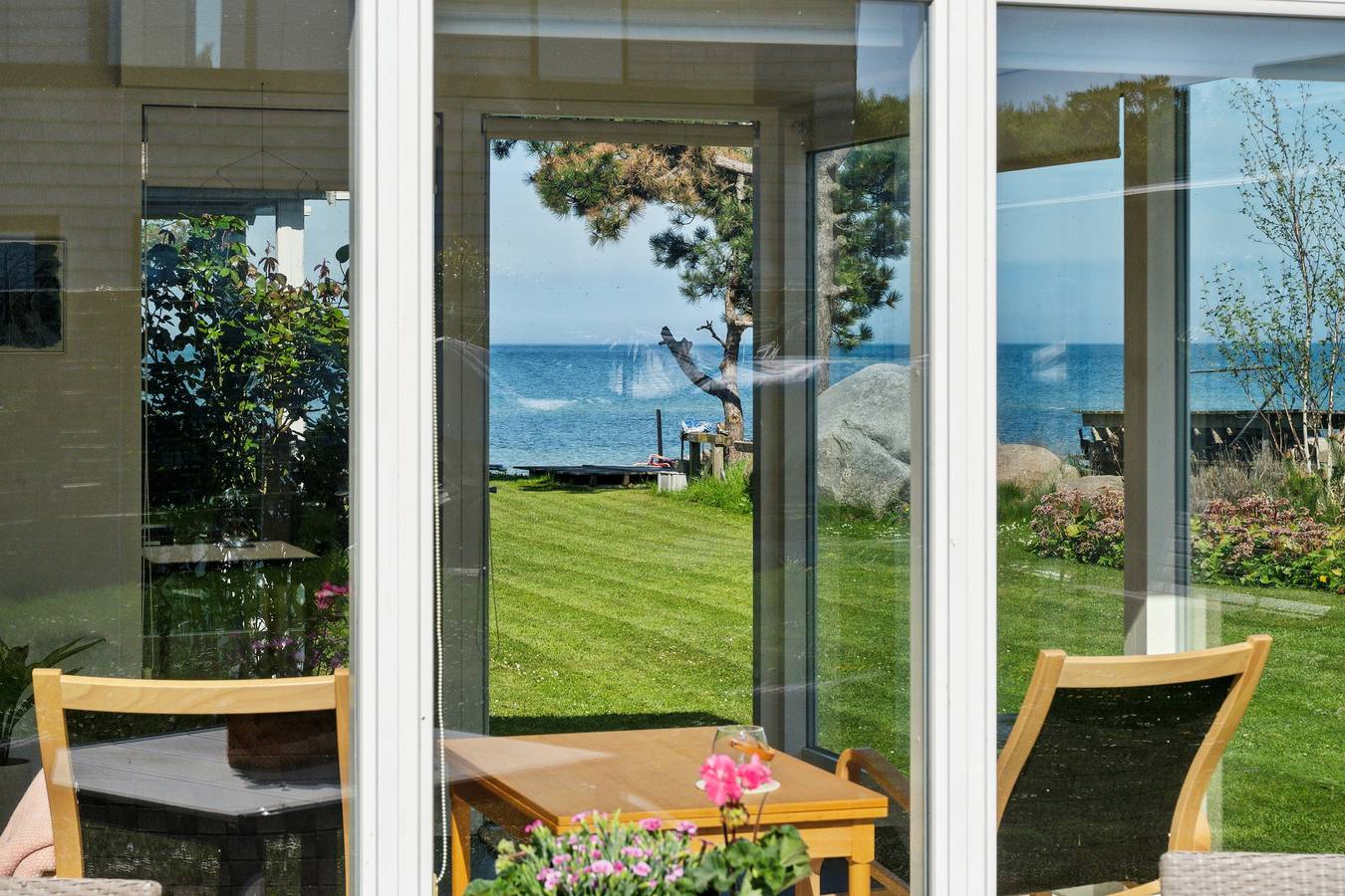 Ganze Wohnung, Ferienhaus mit privatem Strand und Meerblick in Strøby Egede, Schwedische Ostsee