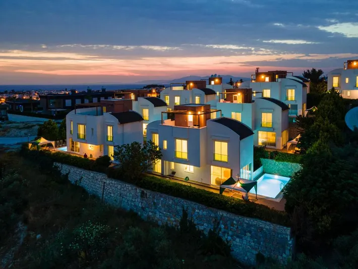 Chalet para 9 personas, con jardín además de vistas y piscina, Se admiten mascotas - 1
