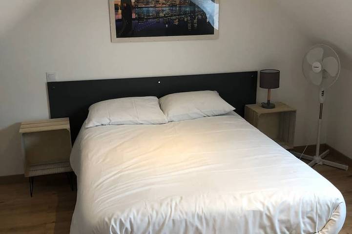 Gîte pour 6 personnes, avec terrasse à Givet (homonymie) - 4