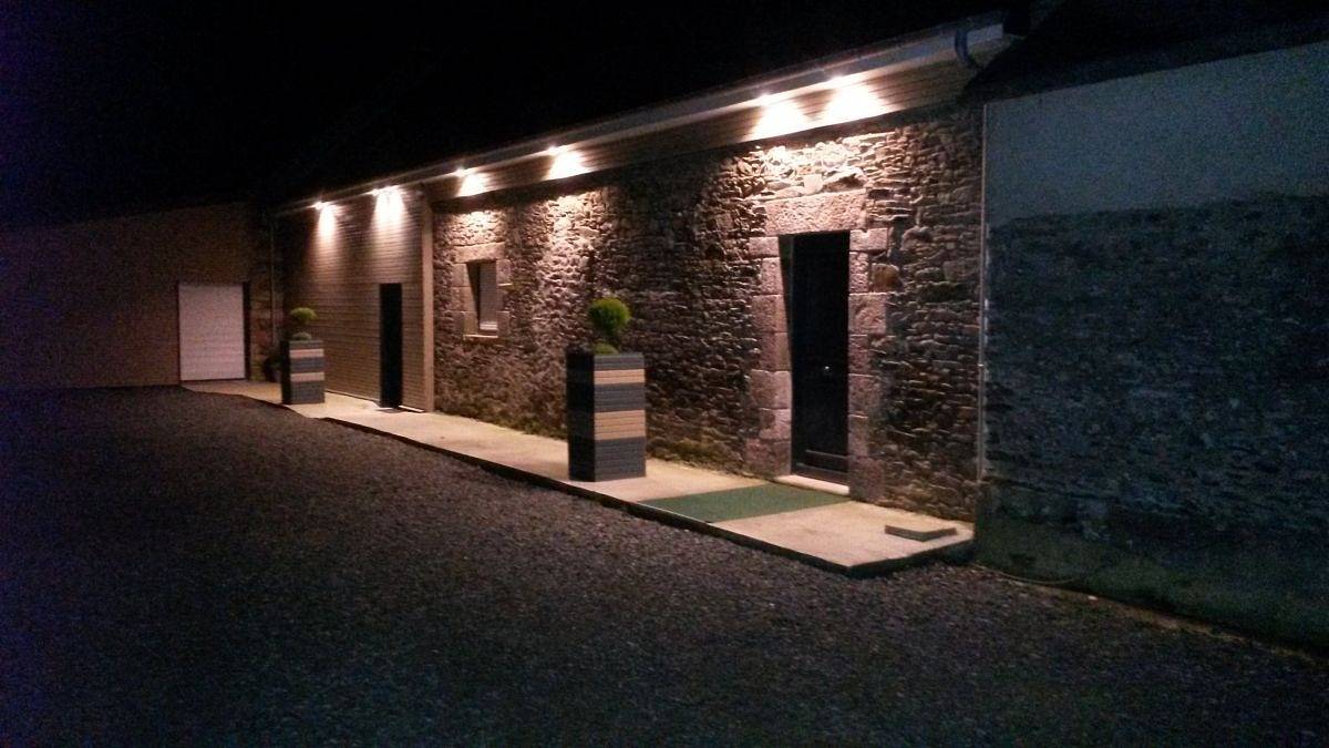 Gîte Parkside avec lit bébé et Internet in Hénanbihen, Région de Dinan