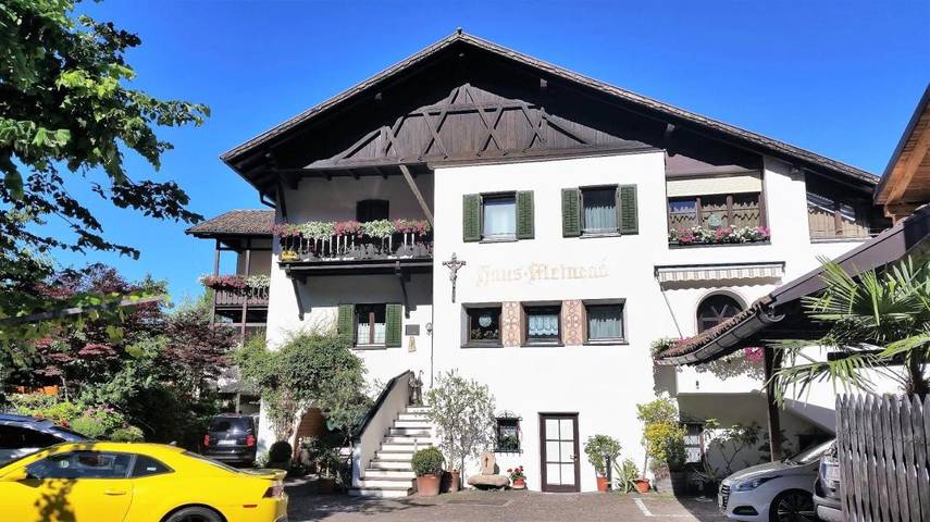 Vakantiewoning voor 2 personen, with Terras and Whirlpool as well as Tuin and Uitzicht in Auer