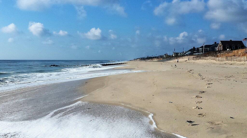 Das Beste aus beiden Welten! Lässiges Strandhaus mit allen modernen Updates! in Bay Head, Ocean County