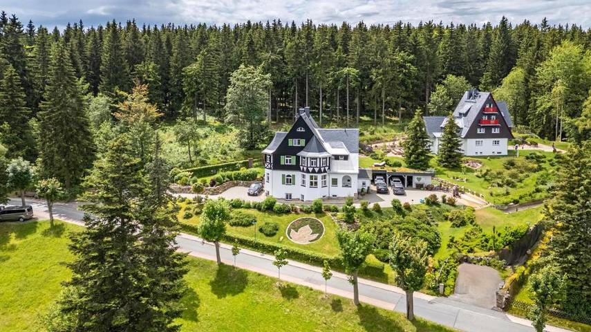 Ferienwohnung für 4 Personen, mit Terrasse und Garten sowie Sauna und Ausblick