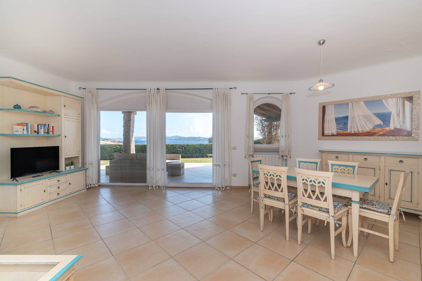 Villa 'Maddalena' avec vue sur la mer, piscine privée et climatisation in Palau (Sardaigne), Gallura