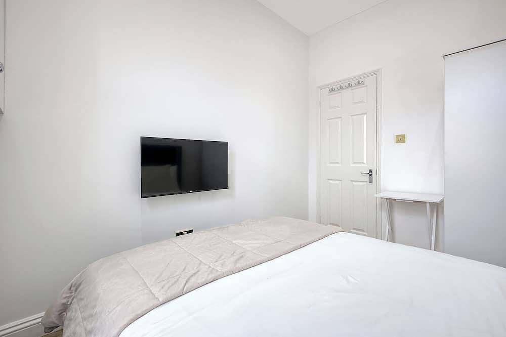 Ganze Wohnung, Wanstead Gem – Bright, Cosy & Immaculate High Street Apartment in East London in Redbridge, London
