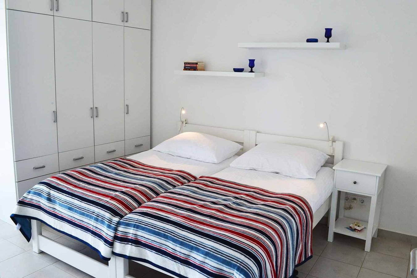 Ganze Ferienwohnung, Ferienwohnung Beachfront apartment in Tribunj  in Tribunj, Šibenik-Knin