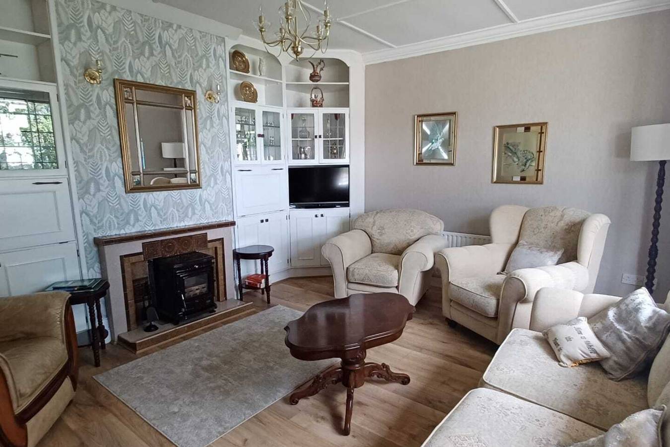 Abbeyfeale Home-Sleeps 6 -Private Garden in Newcastle West, Comté de Limerick