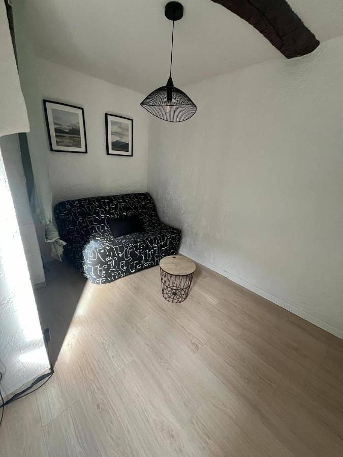 Appartement entier, Studio en Duplex in La Roquebrussanne, Région de Brignoles