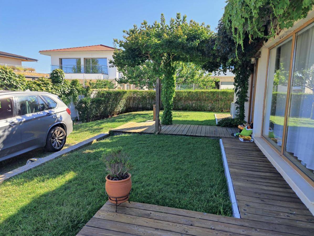 Villa with Private Pool in Lozenets, Zarewo