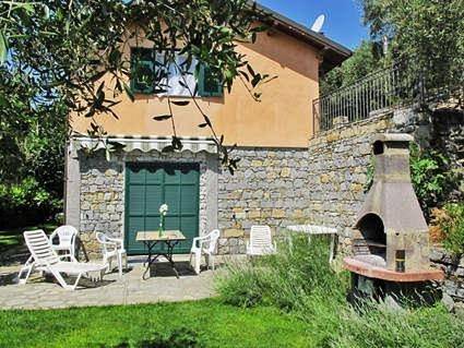 Ferienhaus für 5 Personen, mit Balkon und Terrasse sowie Garten und Ausblick in Pietrabruna - 2