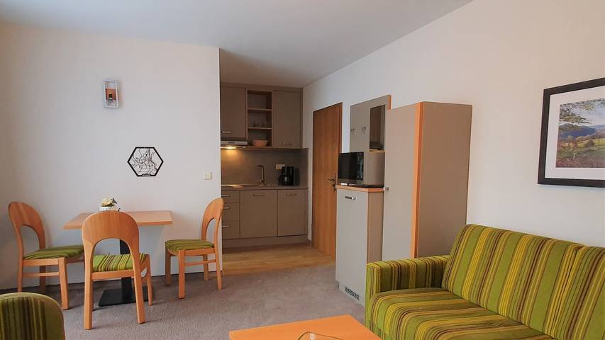 Ferienwohnung für 3 Personen, mit Garten und Balkon sowie Ausblick in die Mittelgebirge - 2