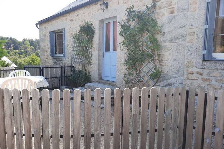 Location de vacances pour 4 personnes, avec Terrasse dans Saint-Just (Val-d'Arcomie)