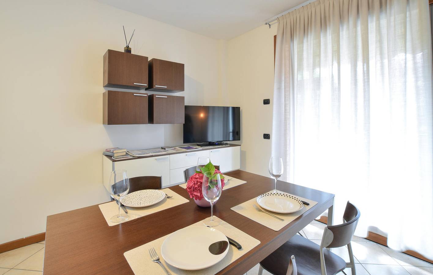 Appartamento intero, Accogliente appartamento con garage, WiFi, AC, giardino e vista sul fiume in Pieve di Soligo, Provincia di Treviso