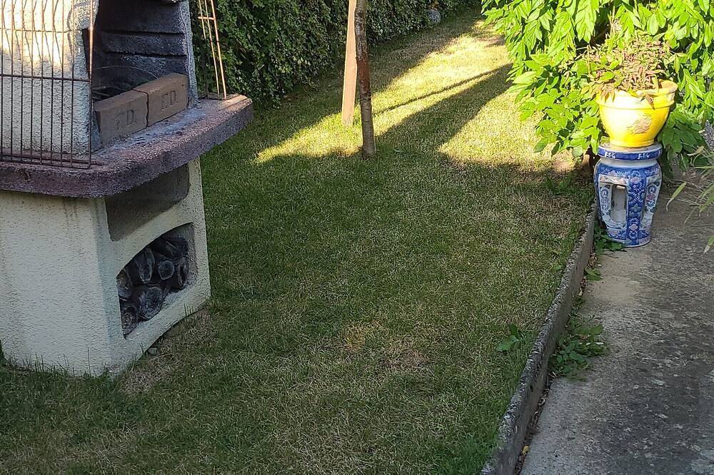 Petite campagne en ville in Le Mans, Sarthe