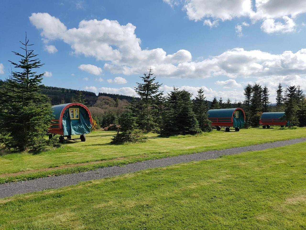 Family Room with Mountain View in Condado de Wicklow