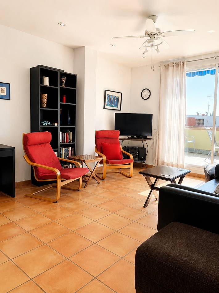 Appartamento intero, Appartamento vacanze per 6 persone con balcone in Platja Fonda (Sitges), Sitges