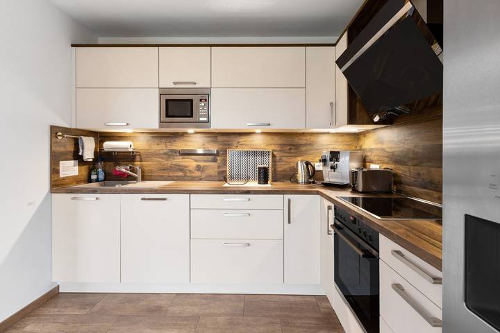 Ganze Wohnung, Ferienwohnung "Spanier" mit Seeblick, privater Terrasse und Wlan in Pouch, Muldestausee