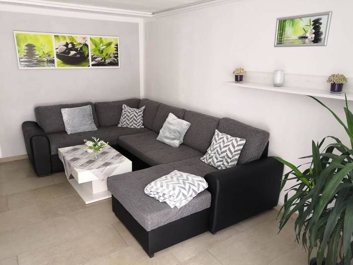 Ferienwohnung für 3 Personen, mit Terrasse und Garten in Usingen - 2