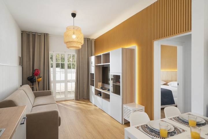 Location de vacances pour 4 personnes, avec terrasse, adapté aux familles à Porto Santo - 2