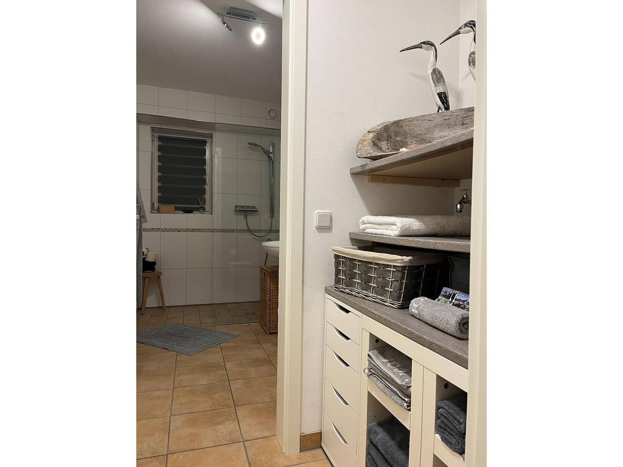 Ganze Wohnung, Ferienwohnung 'Scheppes Auszeit', mit eigener Terasse, Gartenblick und Wi-Fi in Wenden, Siegerland