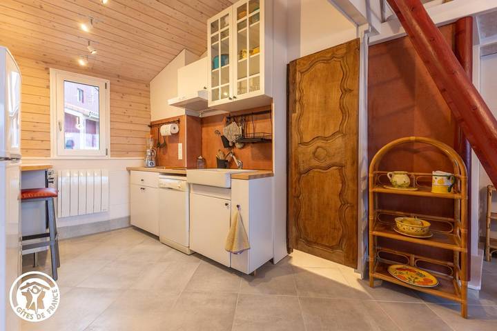 Gîte pour 2 personnes, avec terrasse dans le Puy-de-Dôme - 4