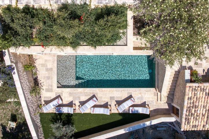 Gîte pour 2 personnes, avec terrasse et vue ainsi que jardin et piscine à Le Barroux - 2