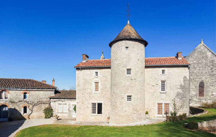 Maison de vacances pour 11 personnes, avec piscine ainsi que terrasse et jardin