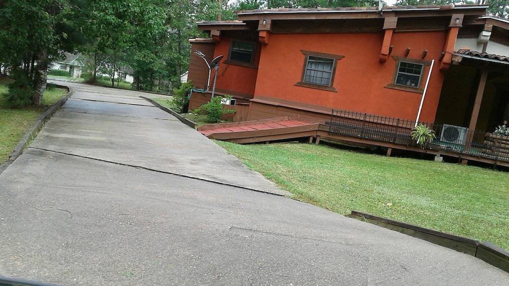 V#3 Beautiful Home in Sam Rayburn. Vacation or fishing tournament-Up to 7 guests in Sam Rayburn Reservoir