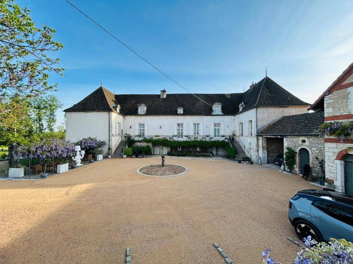 Domaine Pont Juillet in Fontaines (Saône-et-Loire), Région de Chalon-sur-Saône