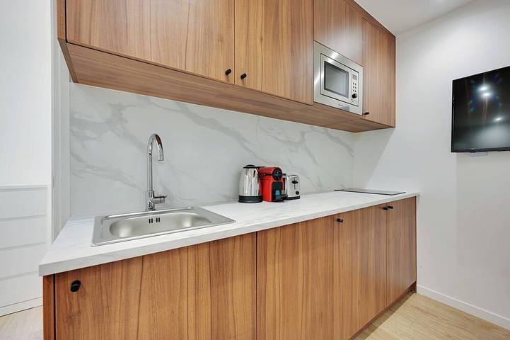 Entire apartment, Modern apartment with terrace in Aubervilliers, Seine-Saint-Denis