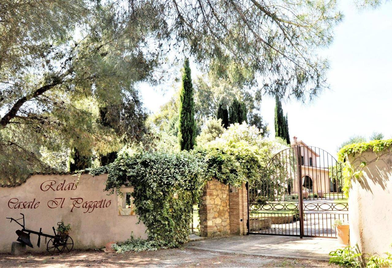 Relais Casale Il Poggetto Villa Paola by Zoom In Earth in Cecina, Côte des Étrusques