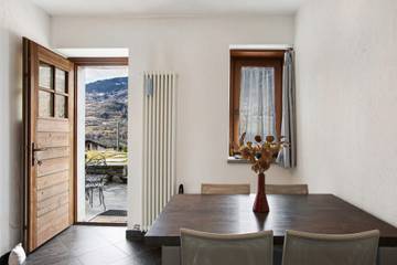 Agriturismo per 2 Persone in Comune di Roisan, Alpi Pennine, Foto 2