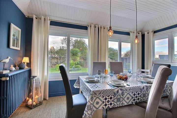 Gîte pour 6 personnes, avec terrasse et jardin à Perros-Guirec