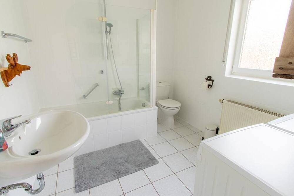 Ganze Wohnung, Ferienwohnung Kern - 2-Bettwohnung in Oberelbert, Lahn-Taunus