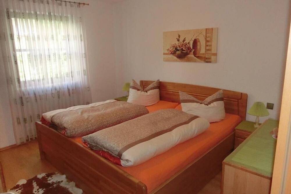 Ganze Wohnung, Gemütliche drei Sterne Ferienwohnung mit Terrasse in Schnaittach, Frankenalb