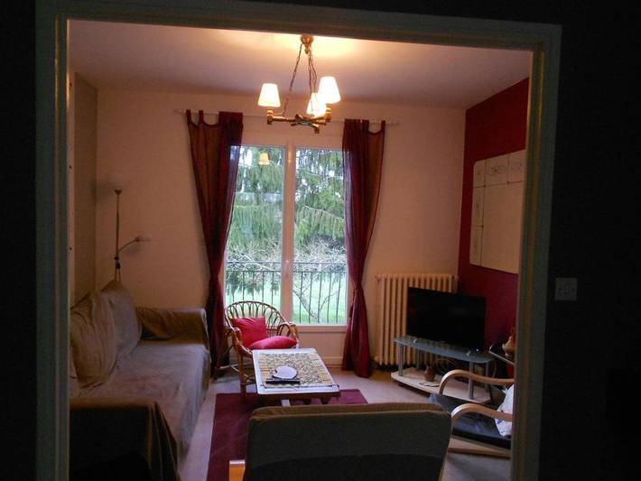 Location de vacances pour 7 personnes, avec vue et jardin à Guérigny - 3