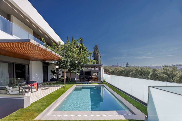 Ferienhaus für 9 Personen, mit Balkon und Terrasse sowie Garten und Pool in Heraklion - 3
