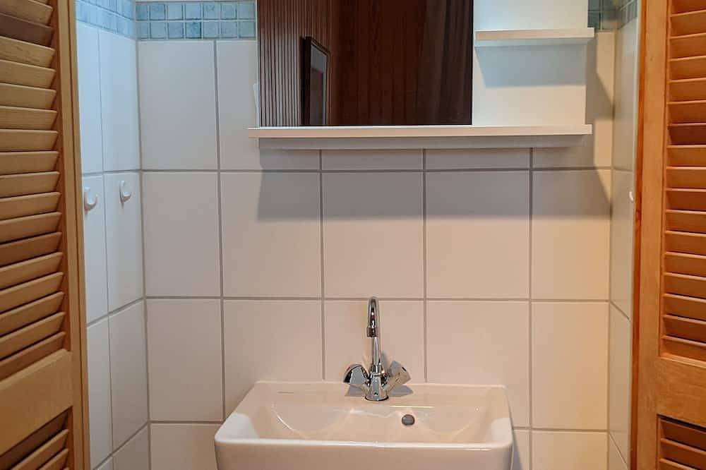 Ferienhaus  mit eigenem Garten, großer Terrasse und Gartenhaus mit Veranda in Pommoissel, Nahrendorf
