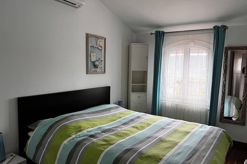 Gran villa con piscina privada climatizada. in Bagnols-en-Forêt, Region de Draguignan