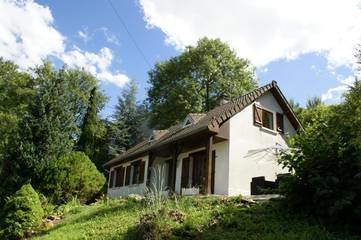 Gîte pour 12 personnes, avec jardin ainsi que jacuzzi et sauna dans Verzenay