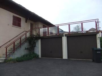 Maison d’hôte pour 2 personnes, avec terrasse ainsi que vue et jardin dans Gex