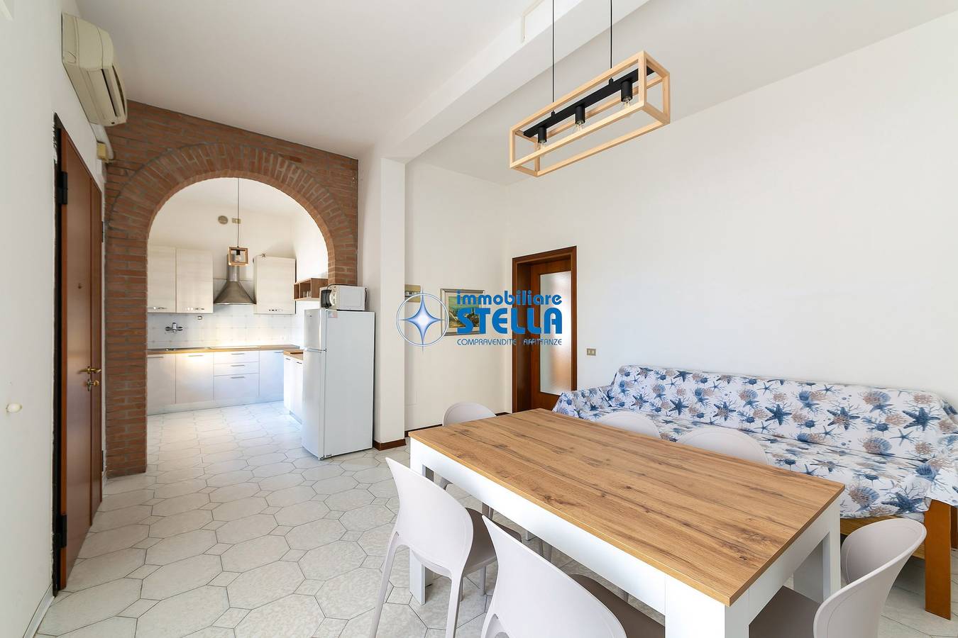 Entire apartment, * Giglio * / Piazza Marconi [park] in Lido di Jesolo, Jesolo-City