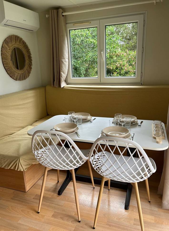 Camping pour 4 personnes, avec piscine et terrasse près du Canal du Midi - 3