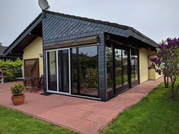 Ferienhaus mit Meerblick für 4 Personen, mit Garten und Terrasse am Jadebusen