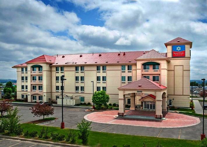 Hotel für 5 Personen, mit Whirlpool und Sauna sowie Pool und Terrasse in Montana