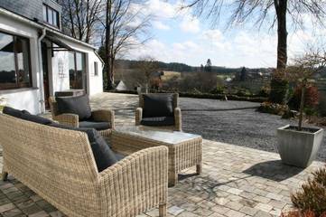 Chambre d’hôte pour 4 personnes, avec terrasse ainsi que vue et jardin dans Redu